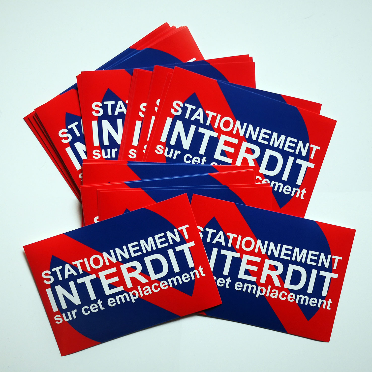 autocollants dissuasifs stationnement interdit